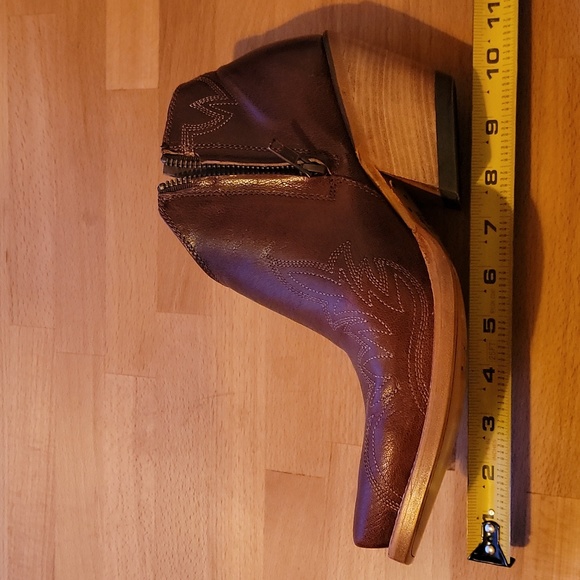 NWT Ariat Jolene Snip-Toe Ankle Boot [Sedona] 7.5 - Picture 12 of 12